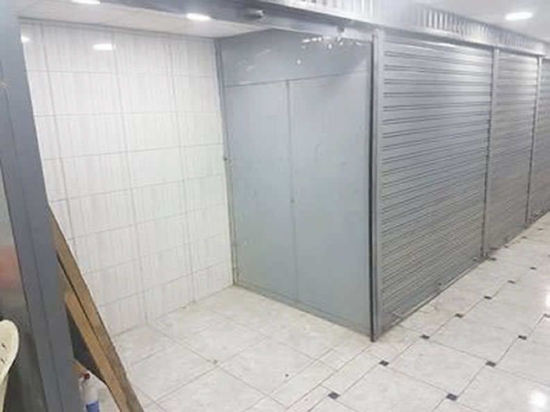 Se alquila edificio comercial de 4 pisos en Gamarra