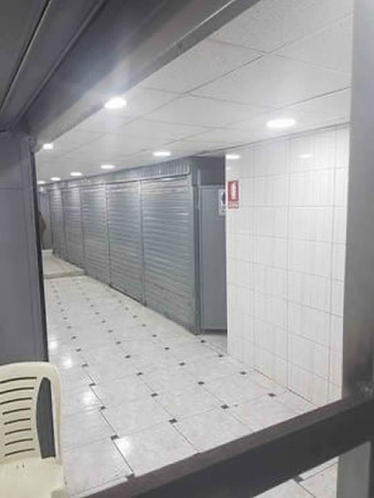 Se alquila edificio comercial de 4 pisos en Gamarra