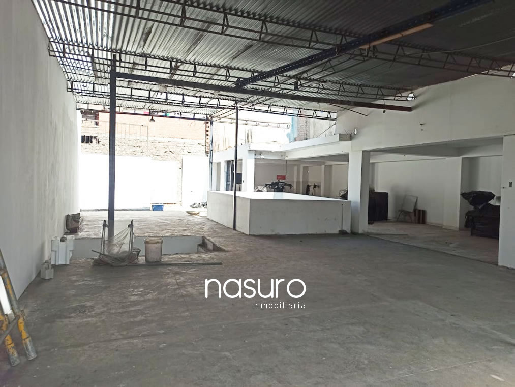 Se vende terreno aires segundo piso muy cerca de Gamarra