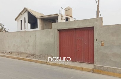 Se vende casa de dos pisos en Grocio Prado