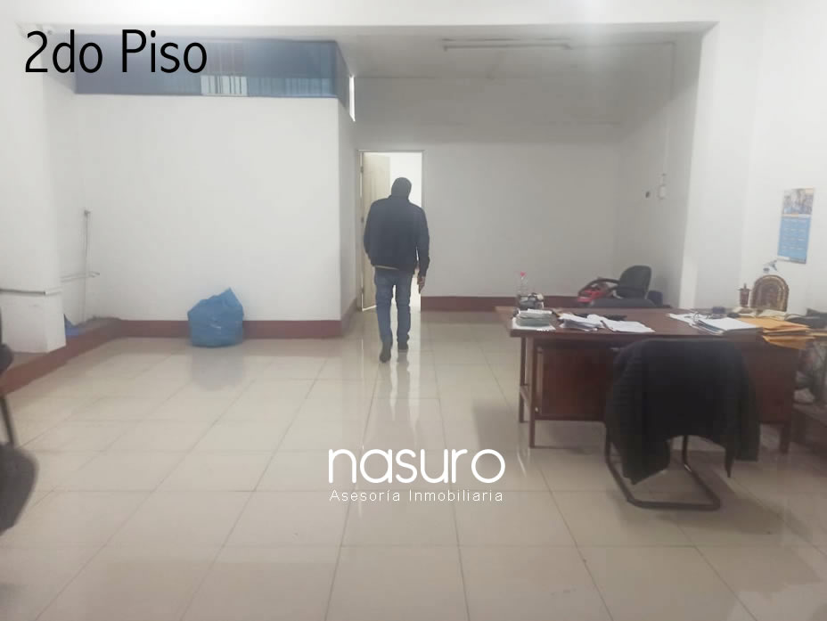 Se vende local comercial en Gamarra