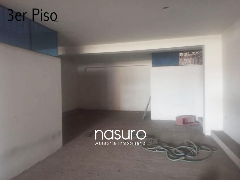 Se vende local comercial en Gamarra