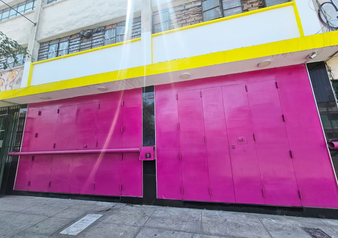 Se vende tienda en Jirón Huánuco Gamarra