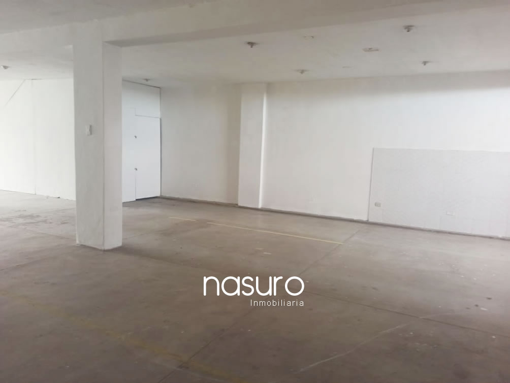 Se alquila local comercial en el Parque Industrial Villa El Salvador