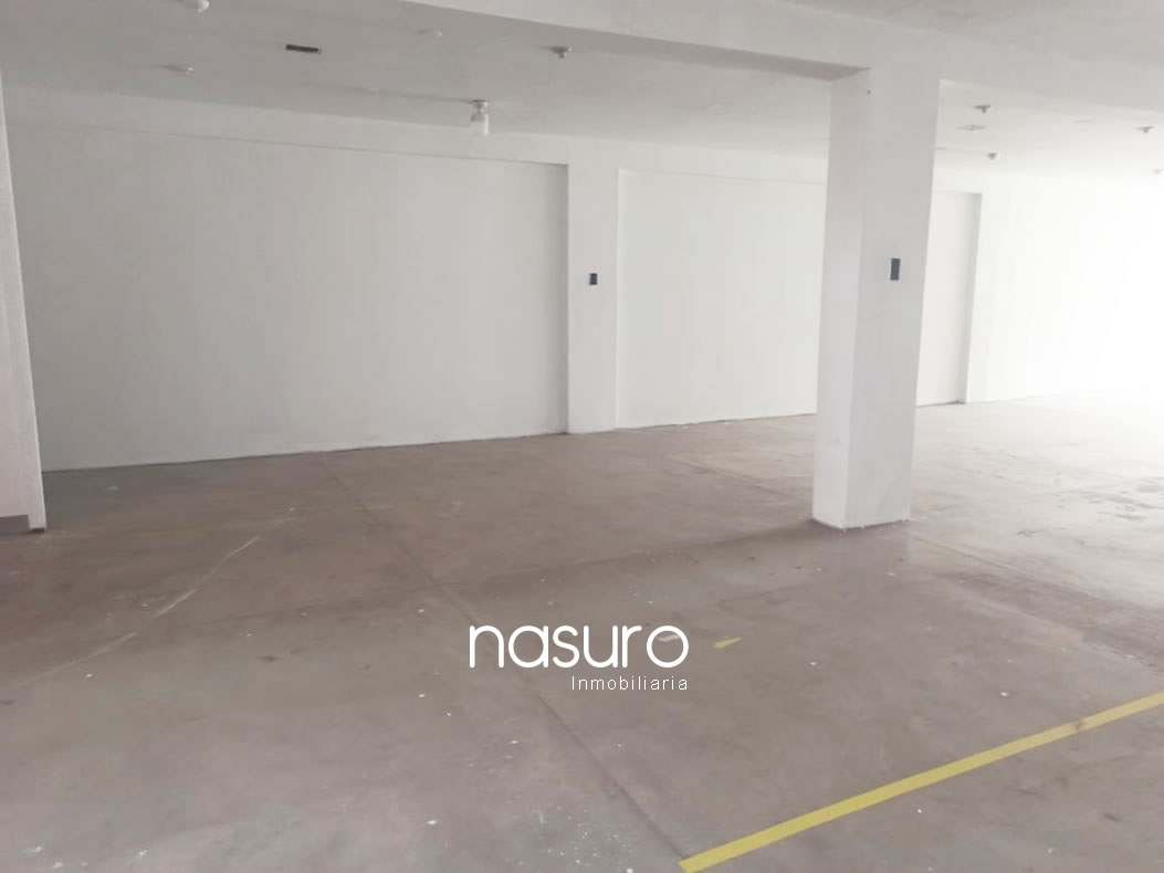 Se alquila local comercial en el Parque Industrial Villa El Salvador