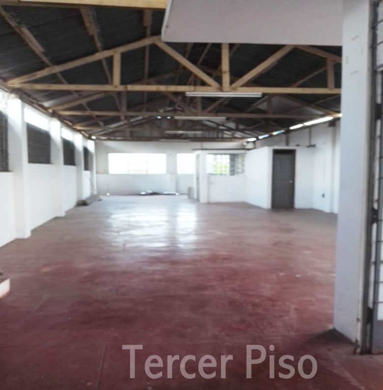 Se alquila local comercial en Pucallpa